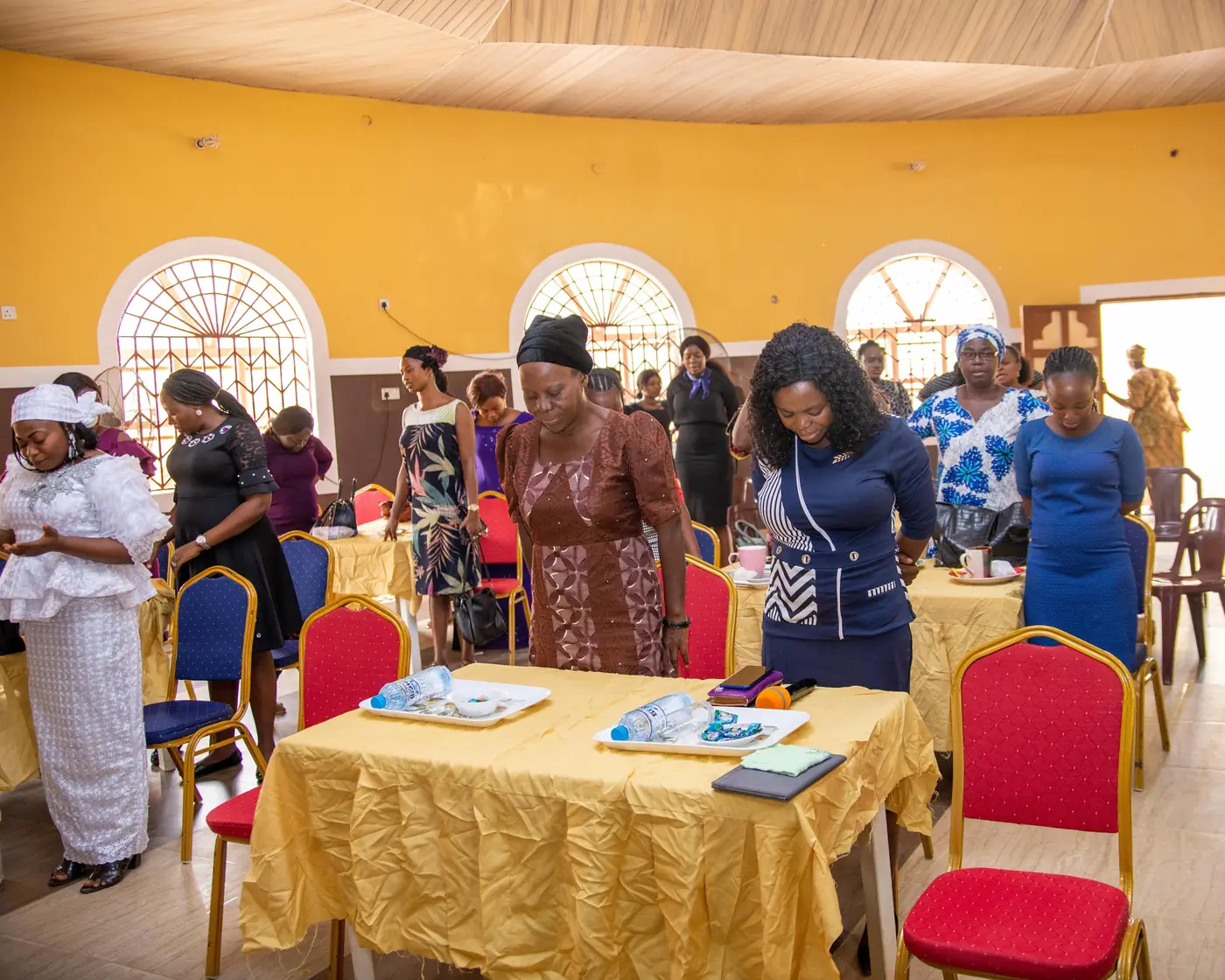 Guests arriving at the tables